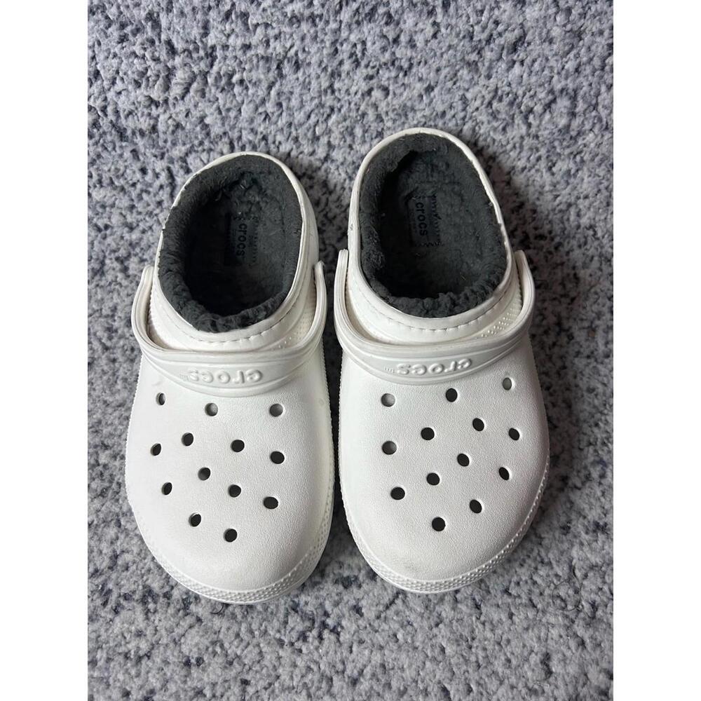 Crocs Classic Lined Clog Unisex Kids White Size J4 (Junior 4) Comfort Sandal